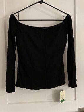 HALARA Black Off-Shoulder Long Sleeve Top NWT